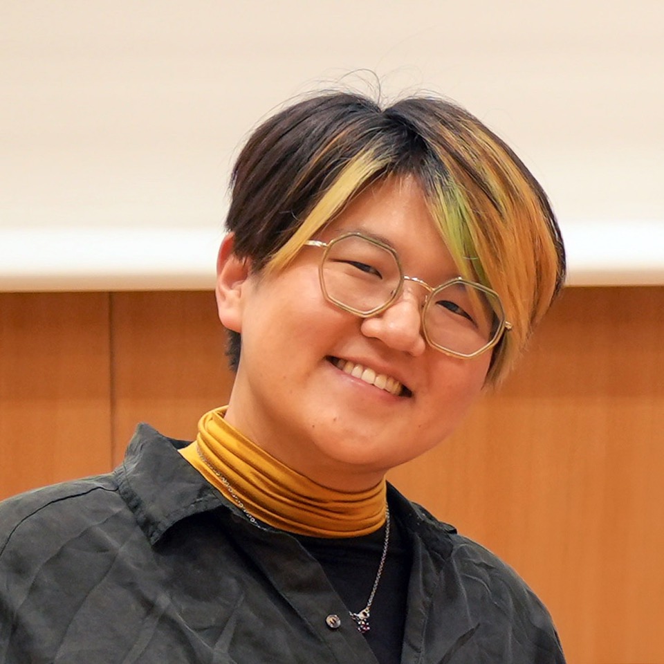 Jingyi Li
